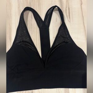 Lululemon Small black lacy bra - no padding
